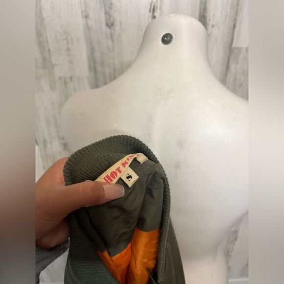 Green jacket  - Picture 6 of 9